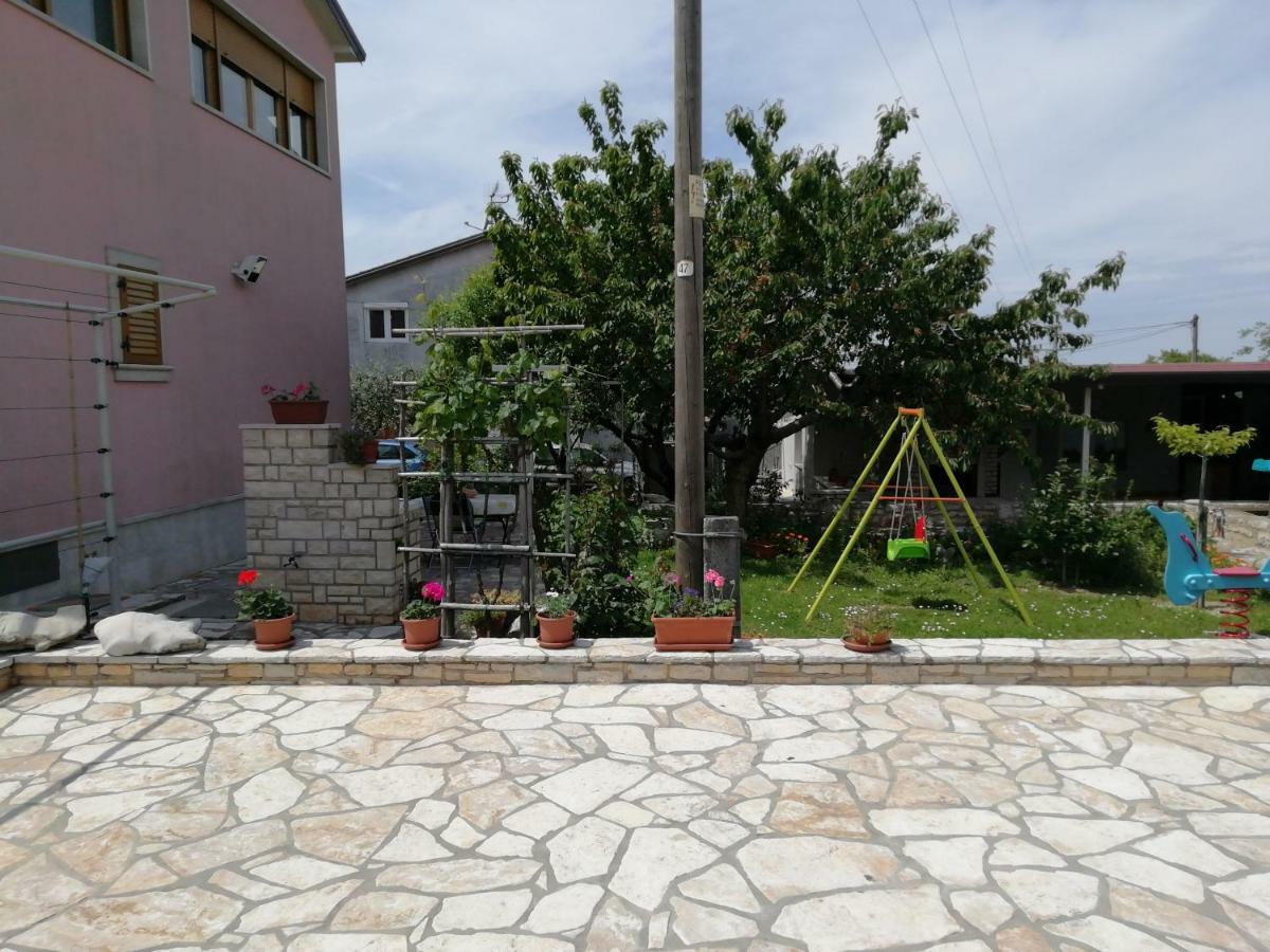 Apartmani Vesna Буйе Экстерьер фото
